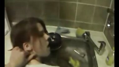 Kedi bir şişe ile pornu gerdek gecesi traş