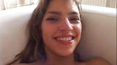 Annemin ayaklarına porna gerdek gecesi ihtiyacı var