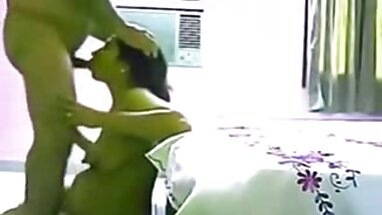 Evet, küçük bir klip porno gerdek gecesi kızlık bozma çekiyorum!