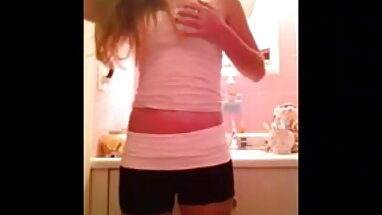 İnanılmaz) Jenni Lee-büyük yüz gerdek gecesi porno twinks)