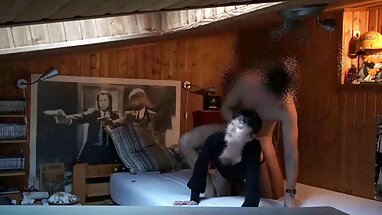 Ergen adam ilk gece kizlik bozma ile sıcak olgun