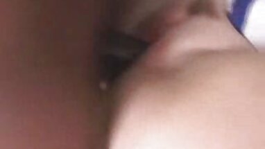 Kolye ile gerdek gecesi kızlık bozma pornosu kız