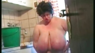 Kesinlikle gerdek gecesi kızlık bozma pornosu yap